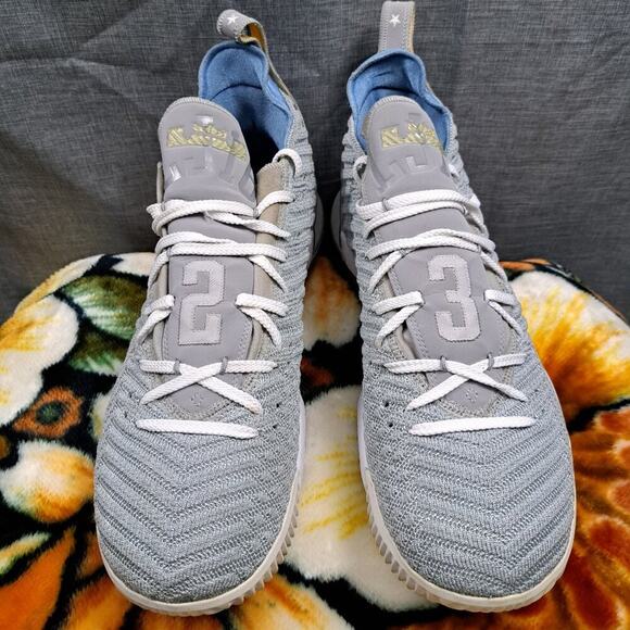 Nike LeBron XVI 16 "MLPS Minneapolis Lakers" Men's 14 Grey Blue White - Picture 3 of 12